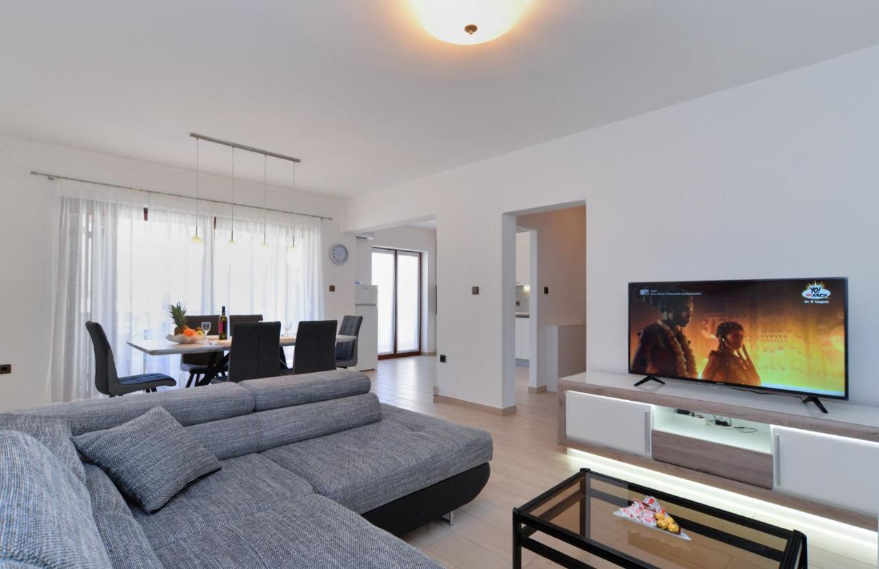 Willa House Pula 2080 Zewnętrze zdjęcie