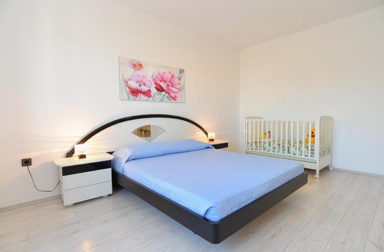 Willa House Pula 2080 Zewnętrze zdjęcie